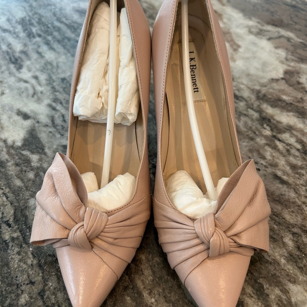 LK Bennett Nude Pink Leather Heels, size 36 (have wear but GUC)